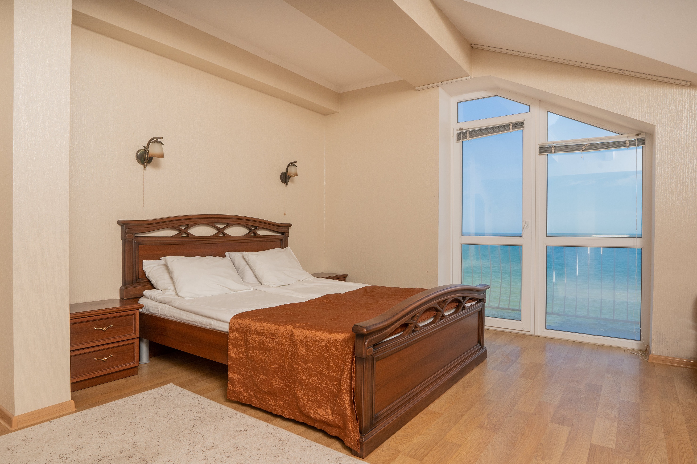 дивный мир капкана бэй анапа. гостиница панорама золотые пески. дивный мир отели. вилла карасан алушта. дивный мир отели.